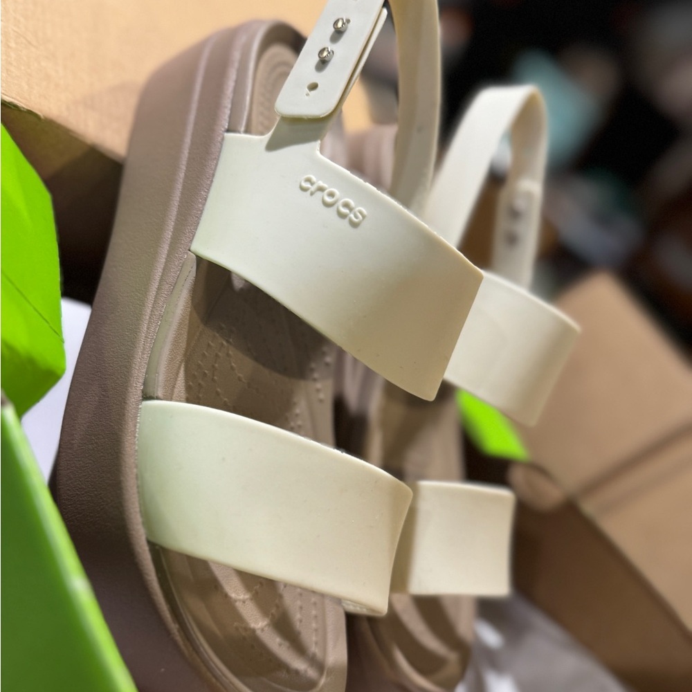 CROCS Women's Cream Sandals